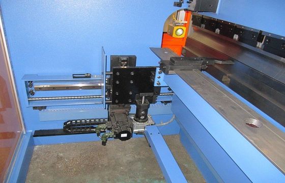 Efisiensi tinggi CNC Hydraulic 3mm 100 Ton Press Brake & Mesin Bending