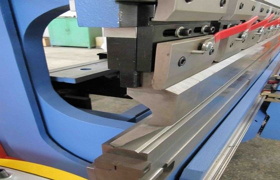 Efisiensi tinggi CNC Hydraulic 3mm 100 Ton Press Brake & Mesin Bending