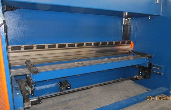 Efisiensi tinggi CNC Hydraulic 3mm 100 Ton Press Brake & Mesin Bending
