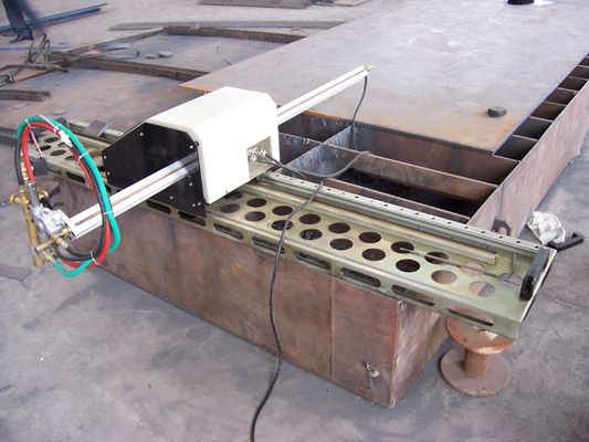 CNC portabel Flame Cutting mesin, Mesin tiang lampu untuk memotong tiang lampu pelat dasar