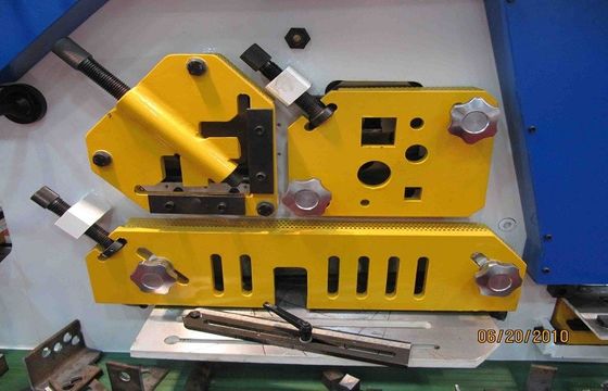 Hidrolik pukulan & geser Ironworker Mesin, Tiang Lampu Mesin pemotong 25mm Max