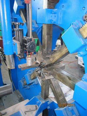 Otomatis 450 Seam Welder, pencahayaan tiang mesin las 450 / 12000mm